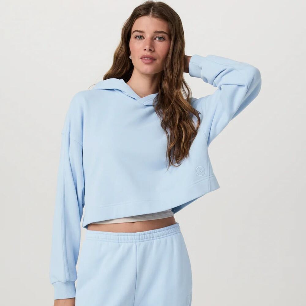 VUORI Sedona Crop Hoodie in Crystal Blue Size Small